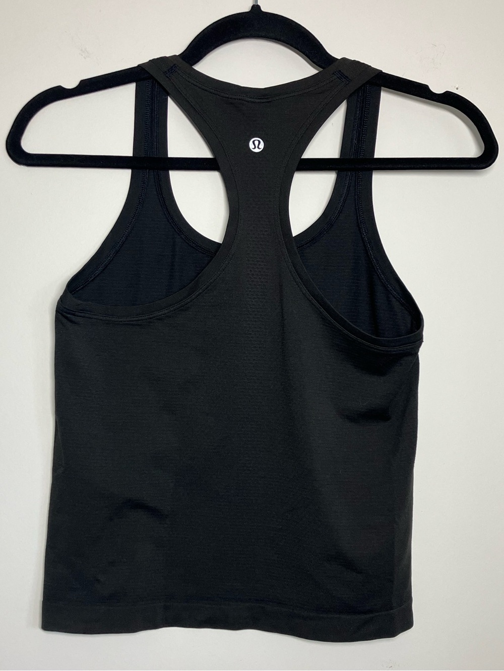 Lululemon Swiftly Tech Racerback Tank Waist Length Black size 4
